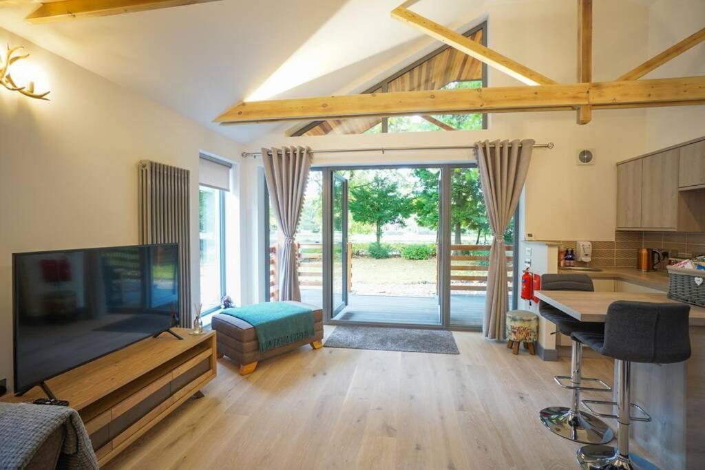 Wee Ness Lodge 因弗内斯 外观 照片